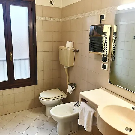 San Cristoforo 3* 파엔차